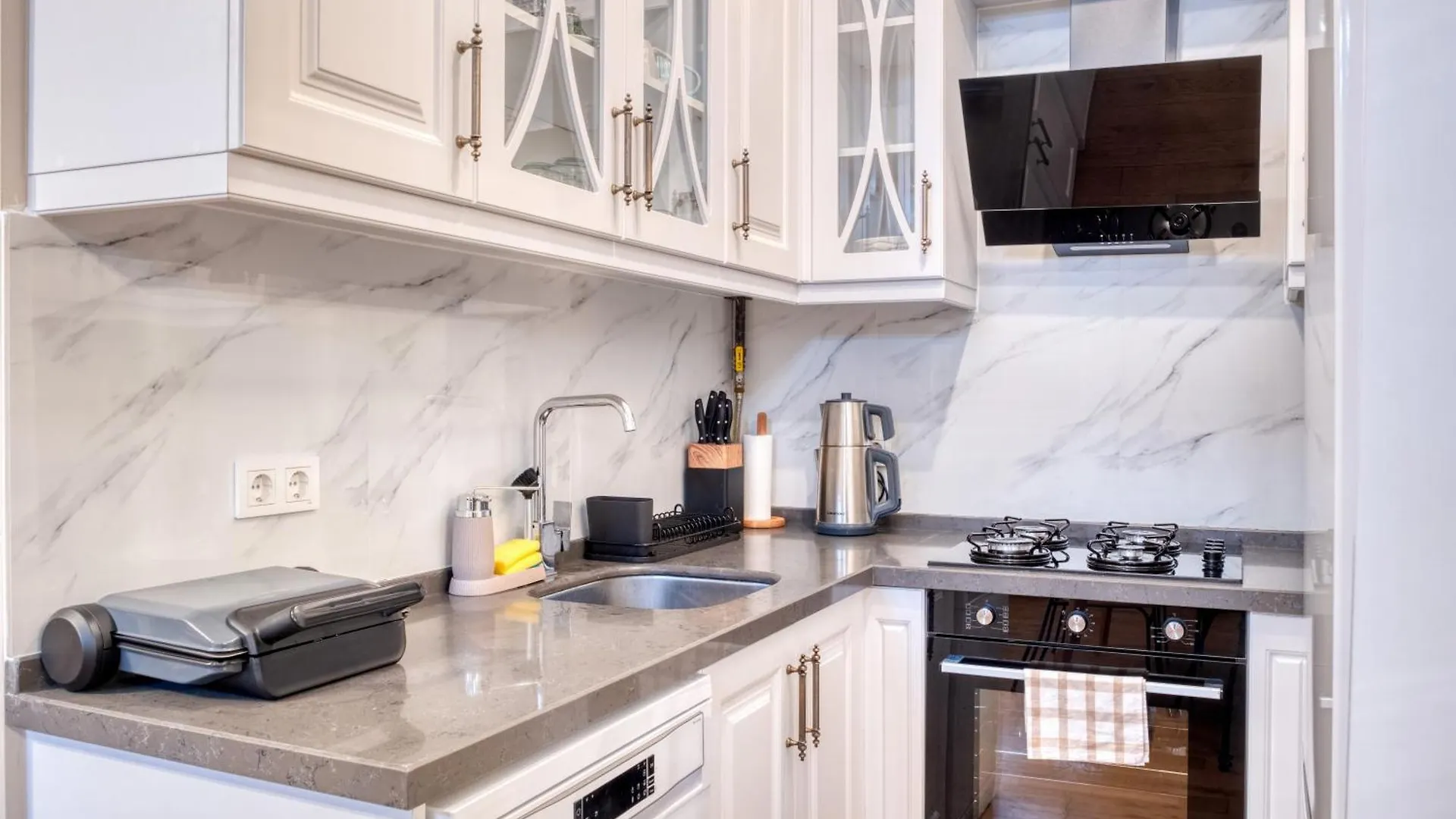 Stylish Apt In Old Town Fatih اسطنبول شقة